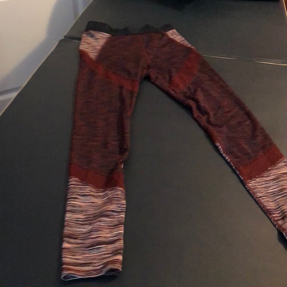👀🥳 4/$20 Abercrombie leggings - Picture 2 of 3